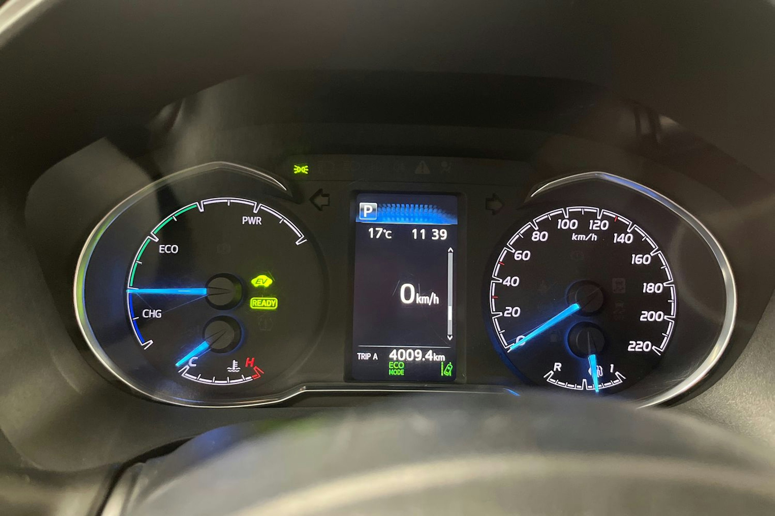 valkoinen Toyota Yaris 2019 kuva 21.