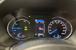 valkoinen Toyota Yaris 2019 kuva 21.