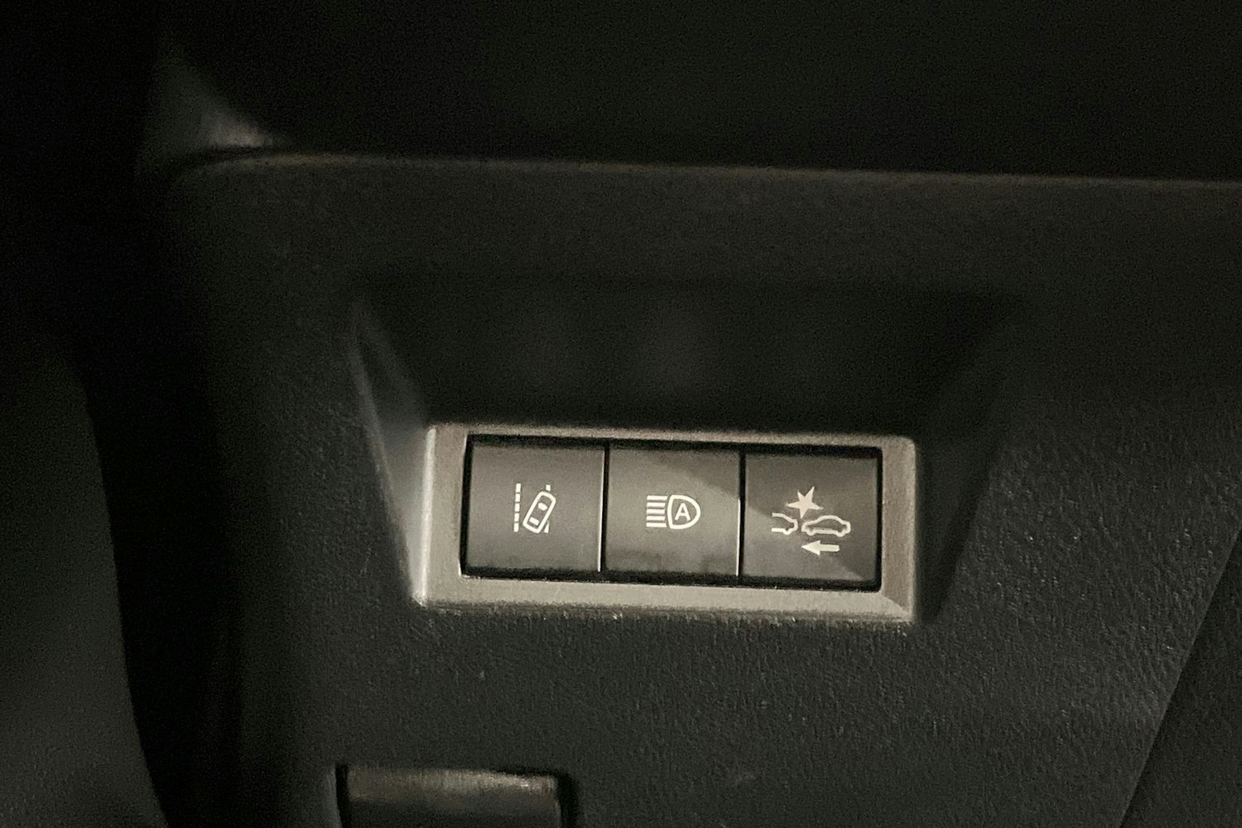 valkoinen Toyota Yaris 2019 kuva 28.