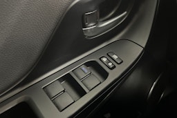 valkoinen Toyota Yaris 2019 kuva 29.