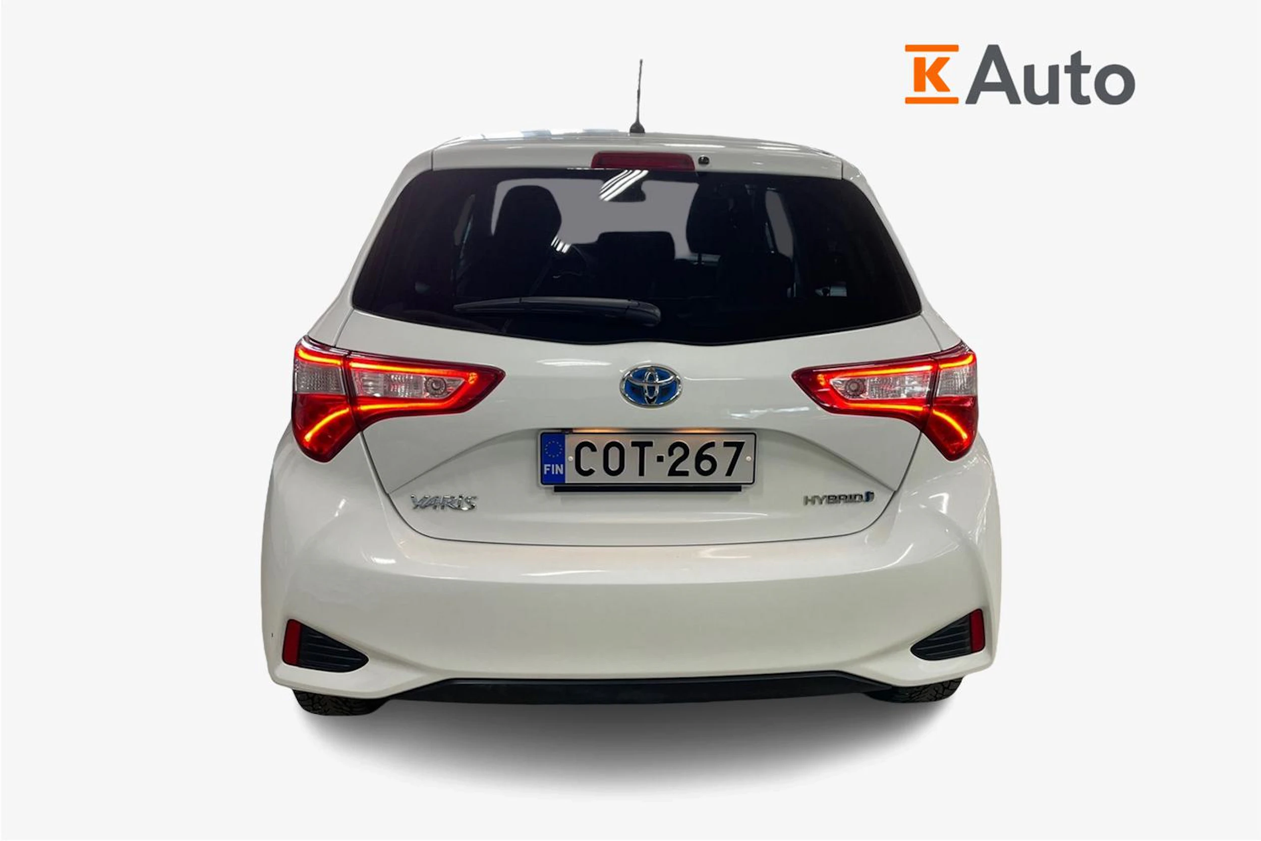 Valkoinen Toyota Yaris 2020 kuva 4.