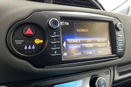 Valkoinen Toyota Yaris 2020 kuva 16.