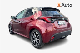 punainen Toyota Yaris 2020 kuva 2.