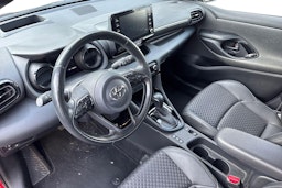 punainen Toyota Yaris 2020 kuva 3.