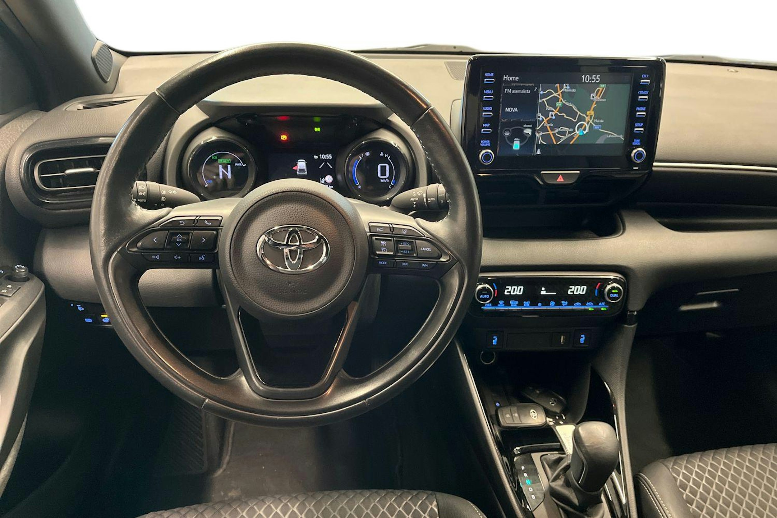 punainen Toyota Yaris 2020 kuva 9.