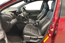 punainen Toyota Yaris 2020 kuva 10.