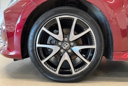 punainen Toyota Yaris 2020 kuva 11.