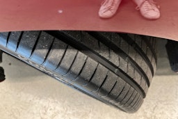 punainen Toyota Yaris 2020 kuva 13.