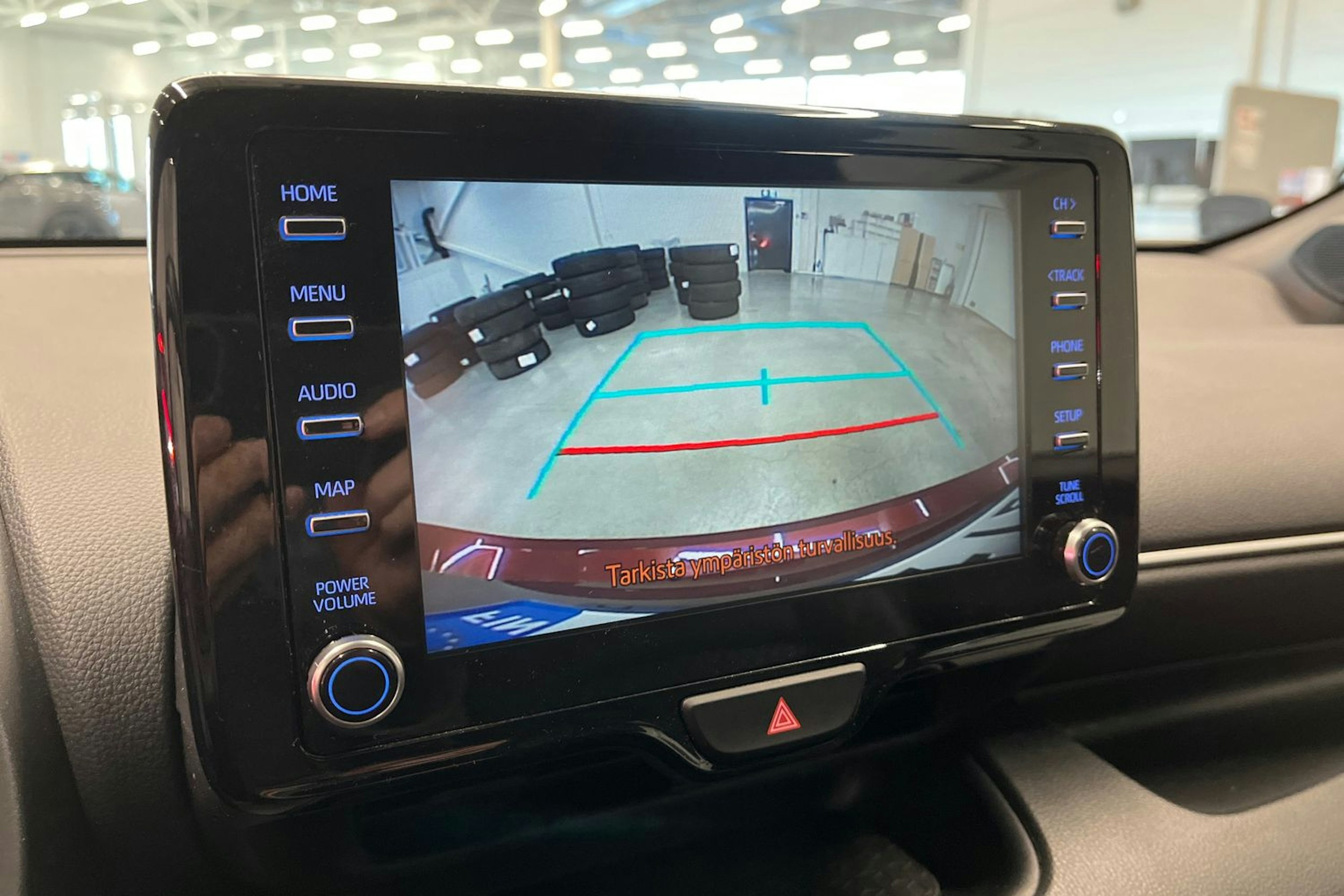 punainen Toyota Yaris 2020 kuva 19.