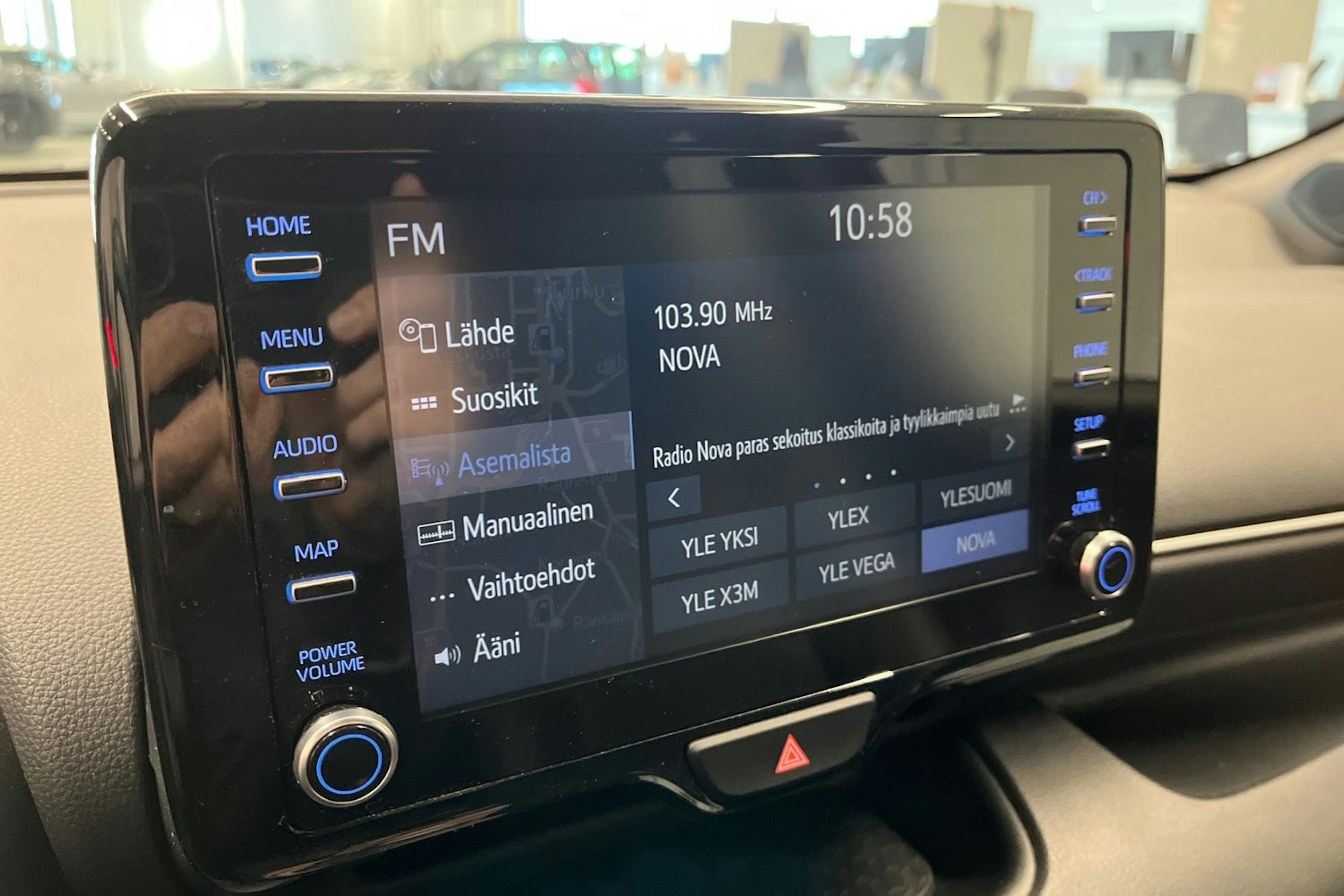 punainen Toyota Yaris 2020 kuva 20.