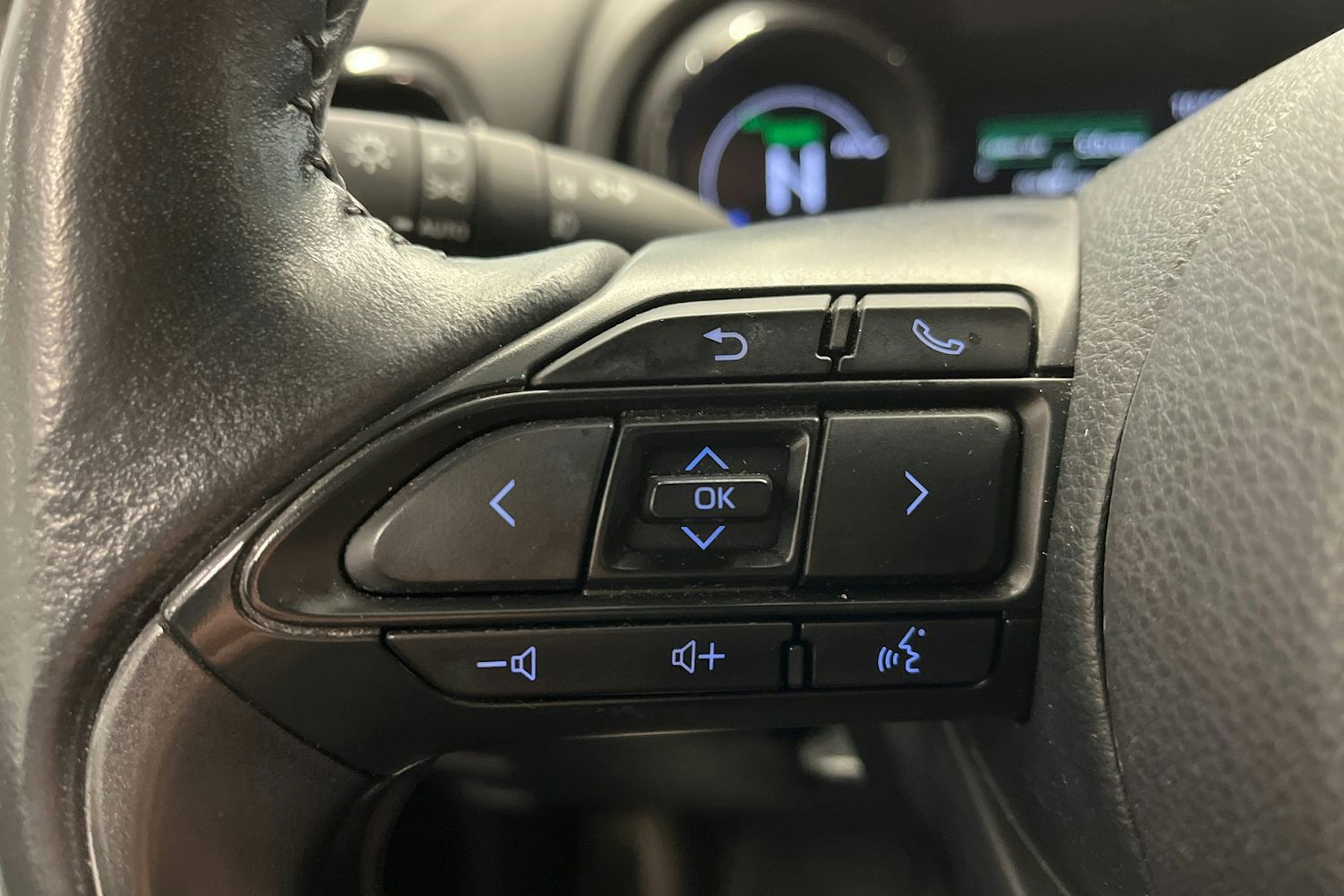 punainen Toyota Yaris 2020 kuva 23.