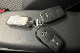 punainen Toyota Yaris 2020 kuva 26.