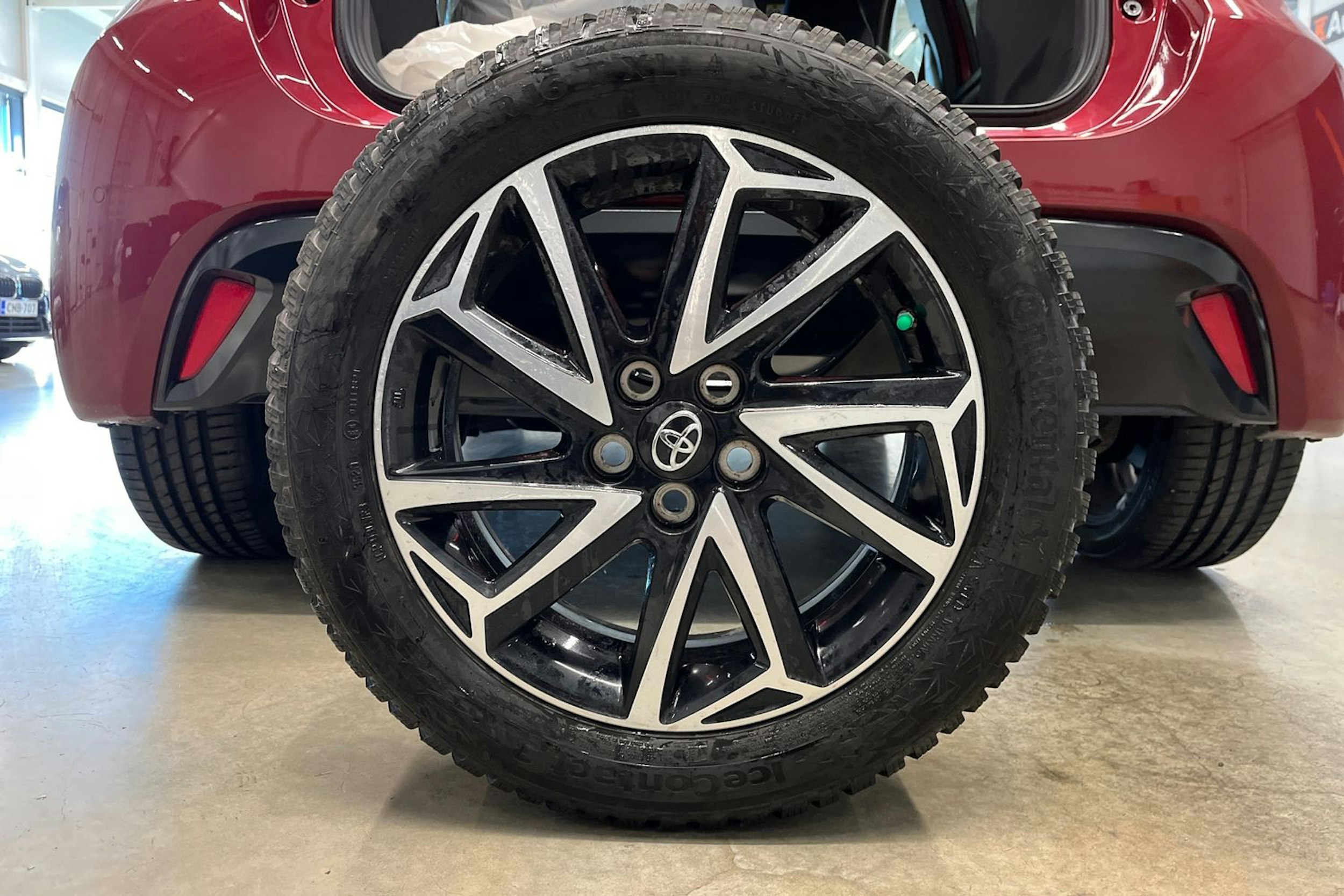 punainen Toyota Yaris 2020 kuva 29.