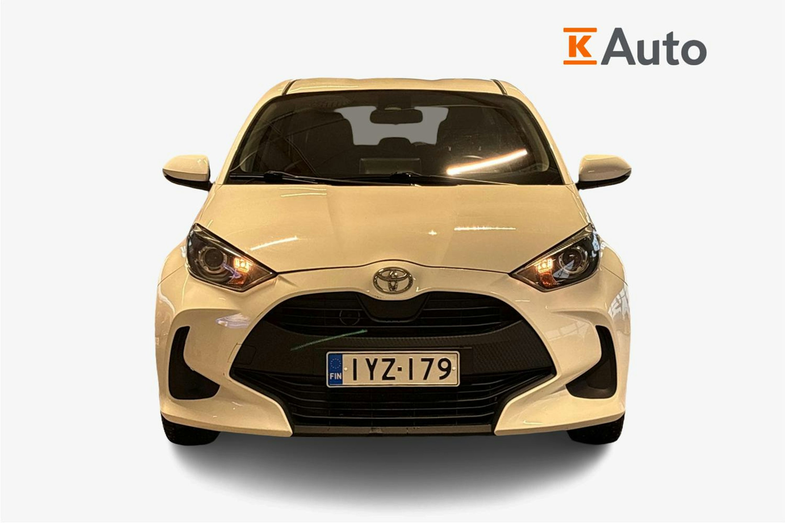 valkoinen Toyota Yaris 2020 kuva 5.