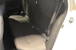 valkoinen Toyota Yaris 2020 kuva 10.