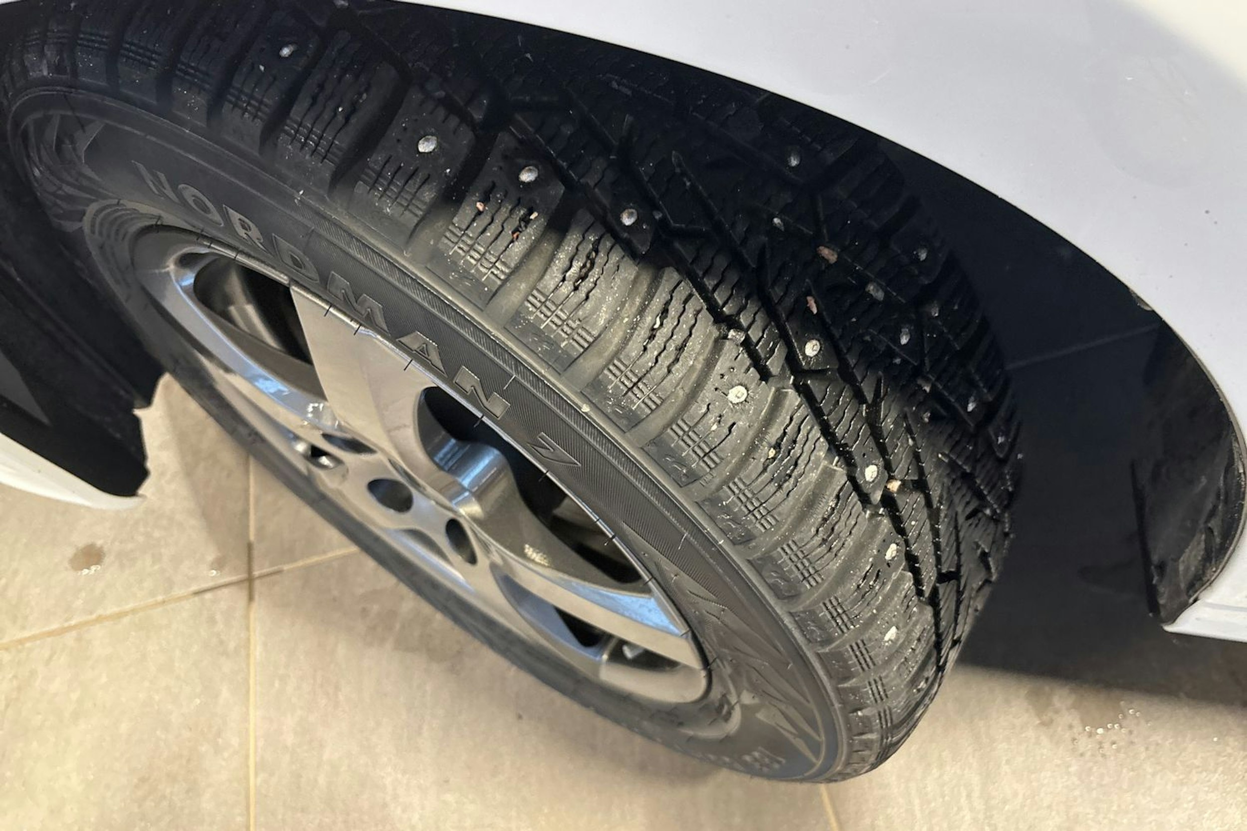 valkoinen Toyota Yaris 2020 kuva 13.