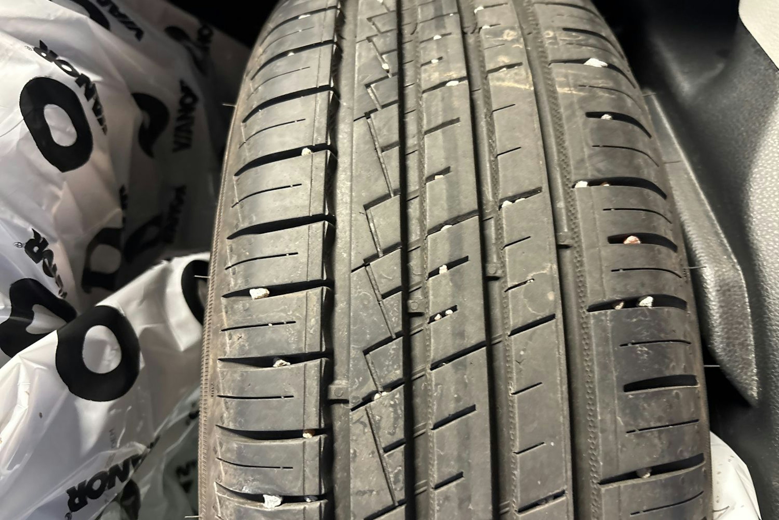 valkoinen Toyota Yaris 2020 kuva 14.