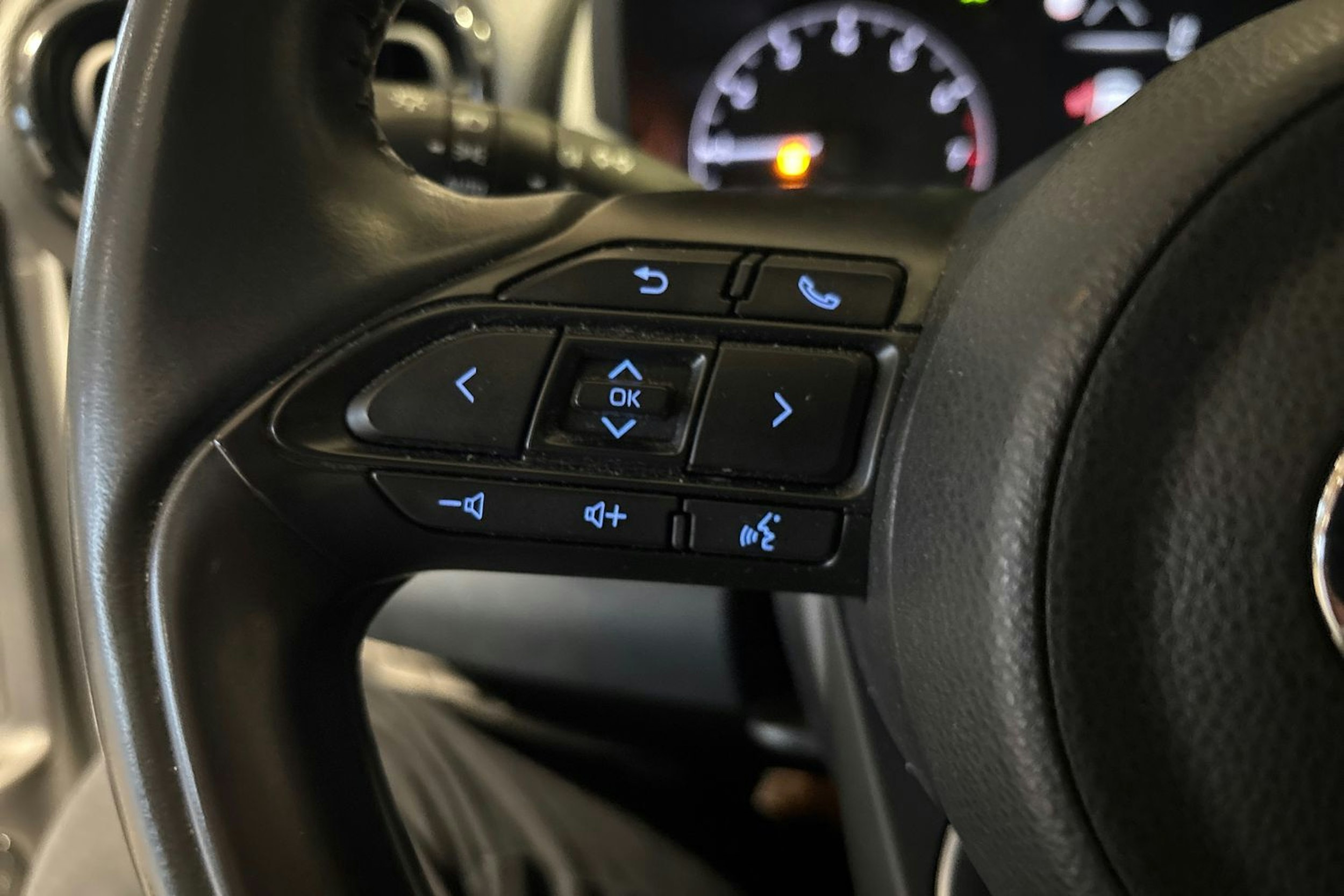 valkoinen Toyota Yaris 2020 kuva 17.