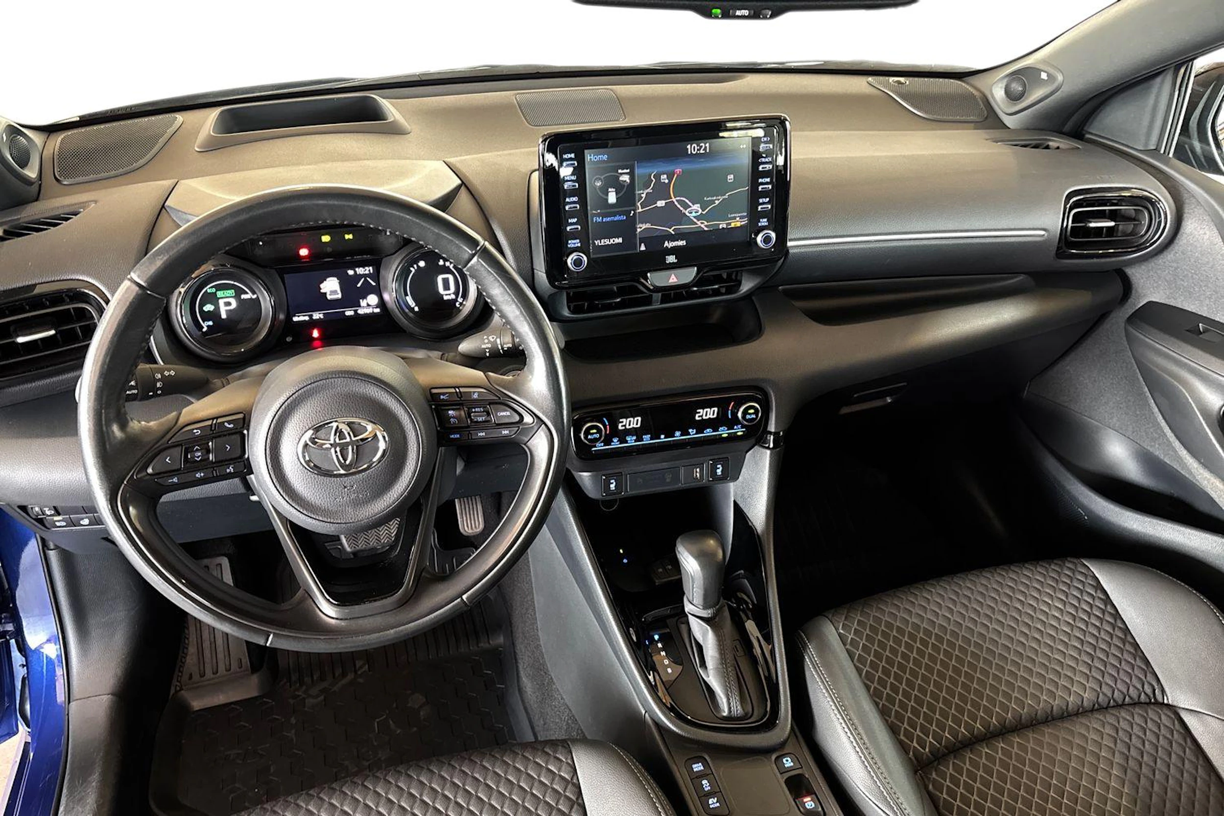 Sininen Toyota Yaris 2020 kuva 7.
