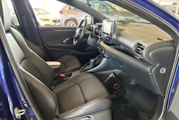 Sininen Toyota Yaris 2020 kuva 22.