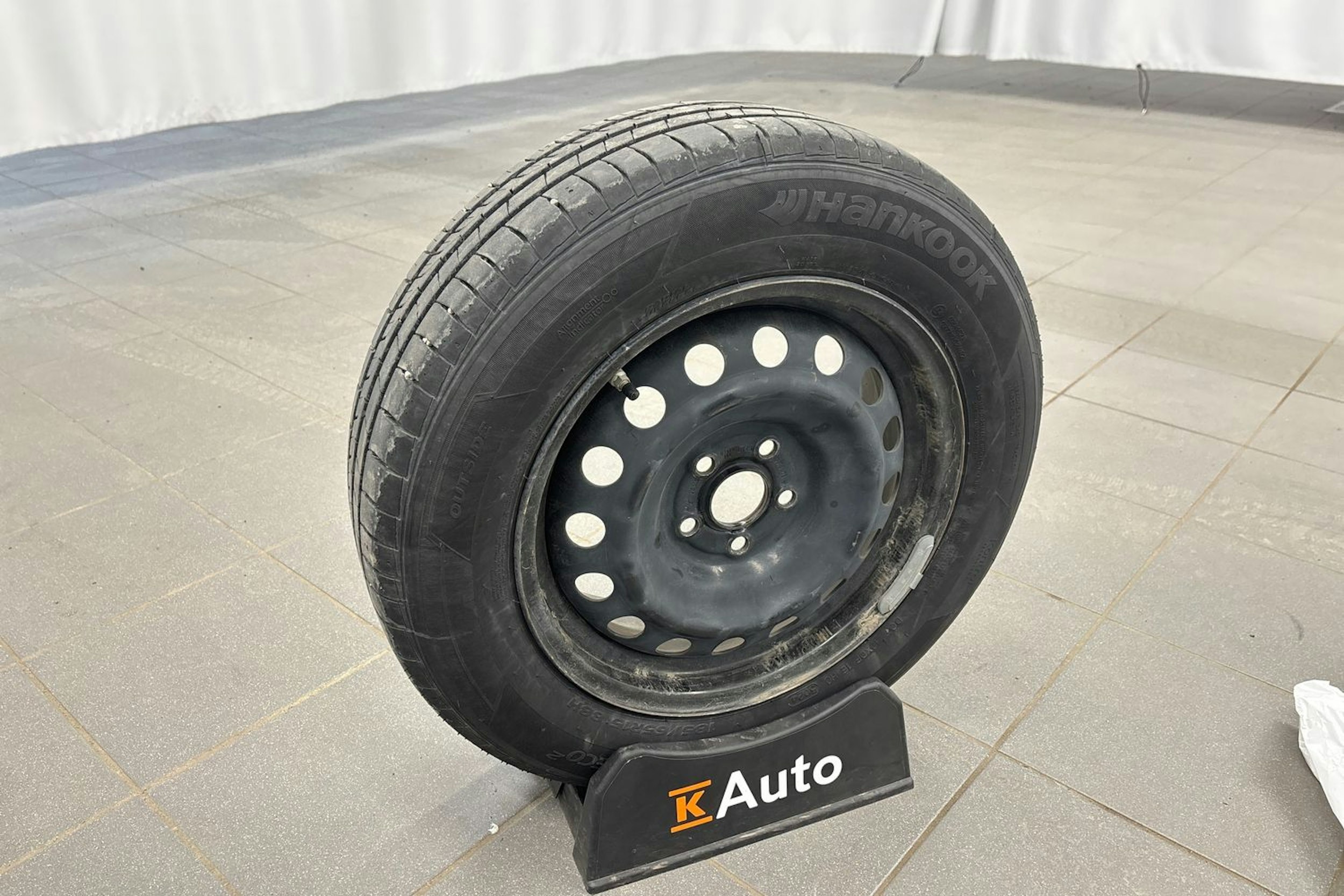 harmaa Toyota Yaris 2020 kuva 14.