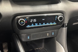 harmaa Toyota Yaris 2020 kuva 24.