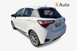 valkoinen Toyota Yaris 2020 kuva 2.
