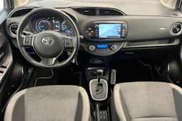 valkoinen Toyota Yaris 2020 kuva 7.