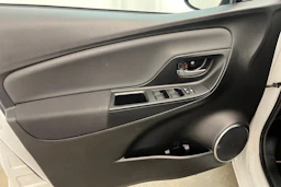 valkoinen Toyota Yaris 2020 kuva 11.