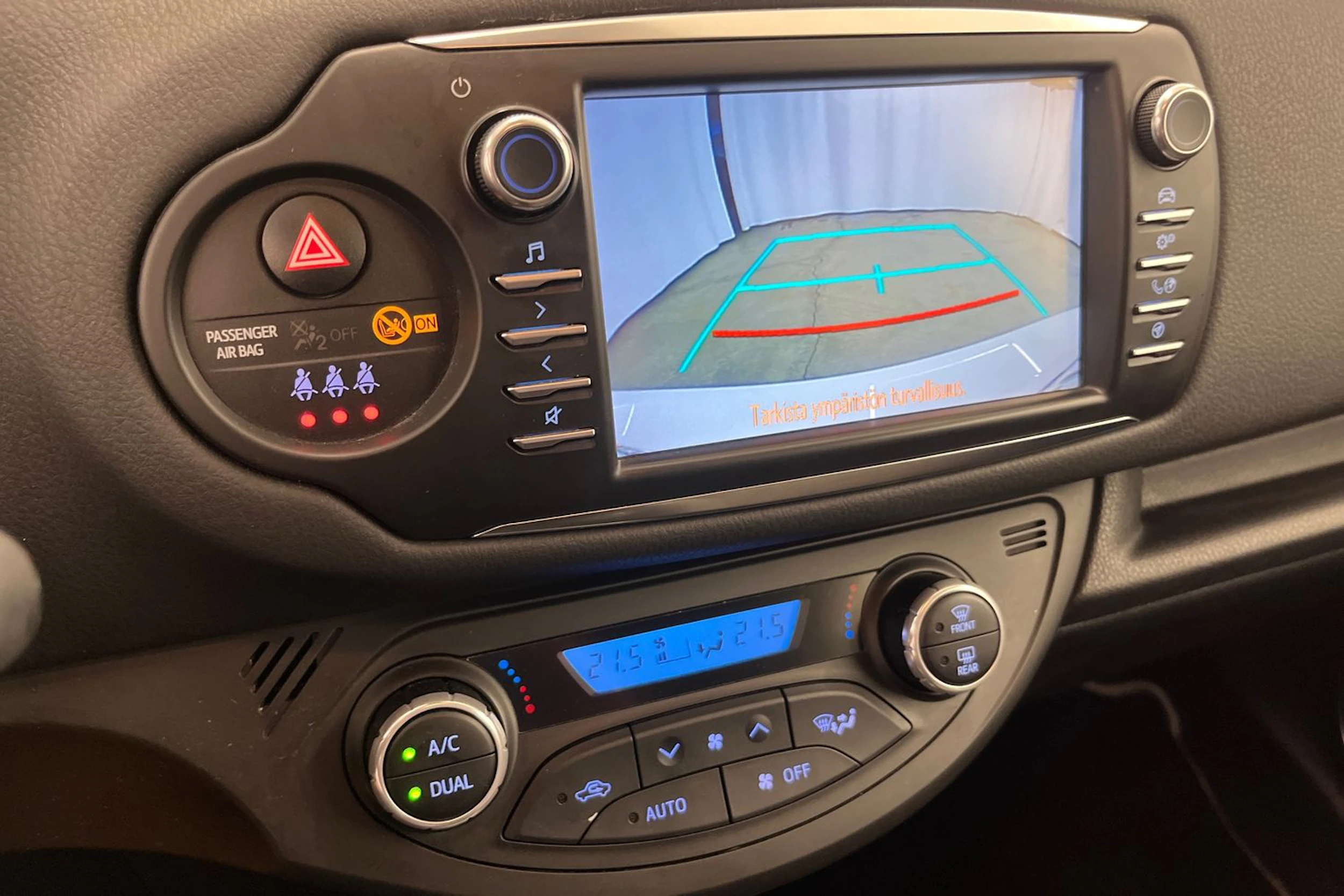valkoinen Toyota Yaris 2020 kuva 14.