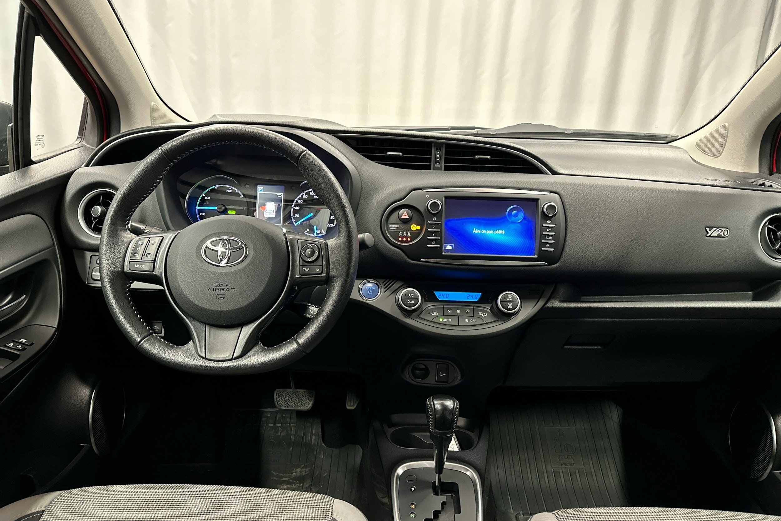 punainen Toyota Yaris 2020 kuva 7.