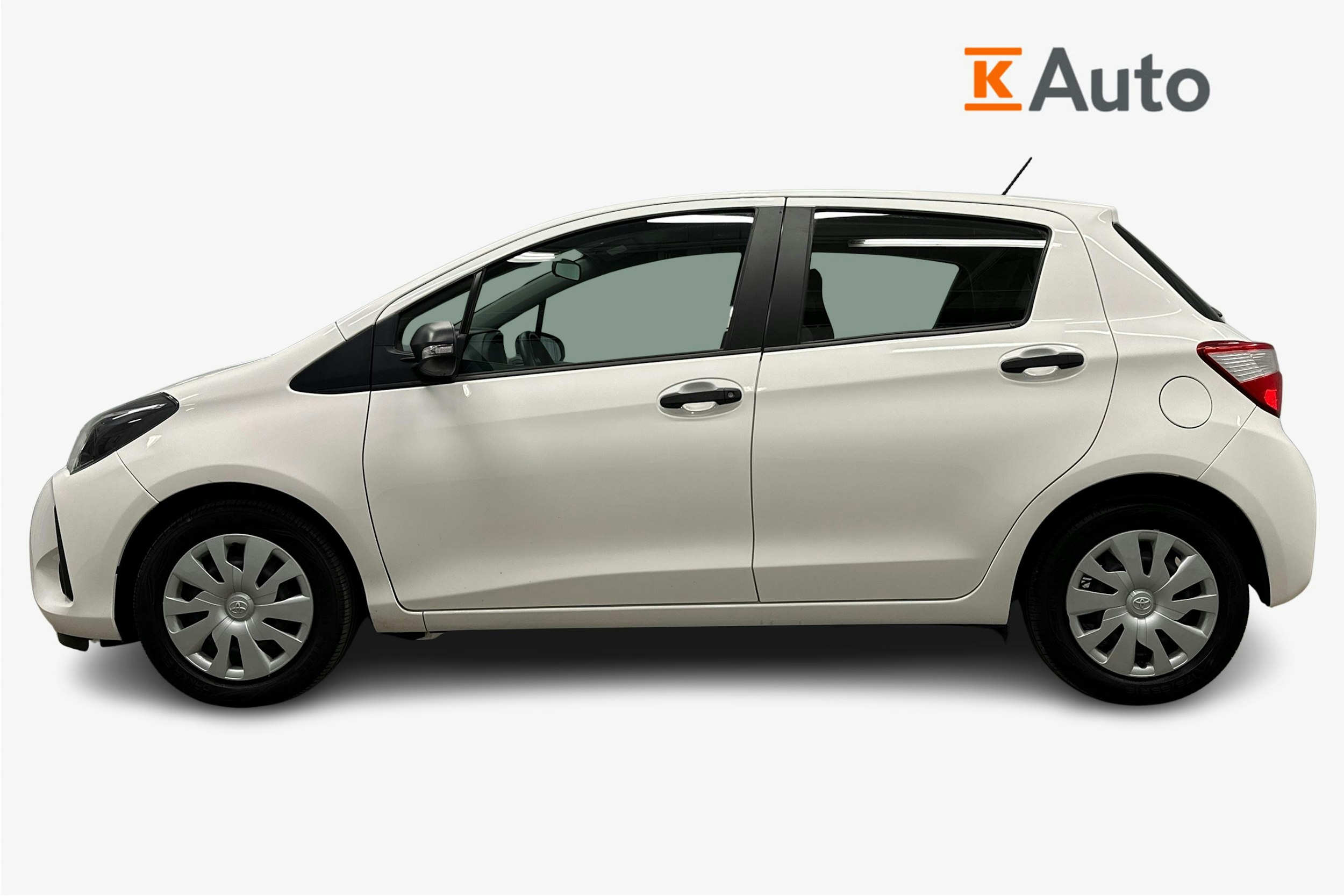valkoinen Toyota Yaris 2020 kuva 6.