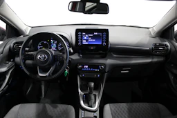 punainen Toyota Yaris 2021 kuva 9.