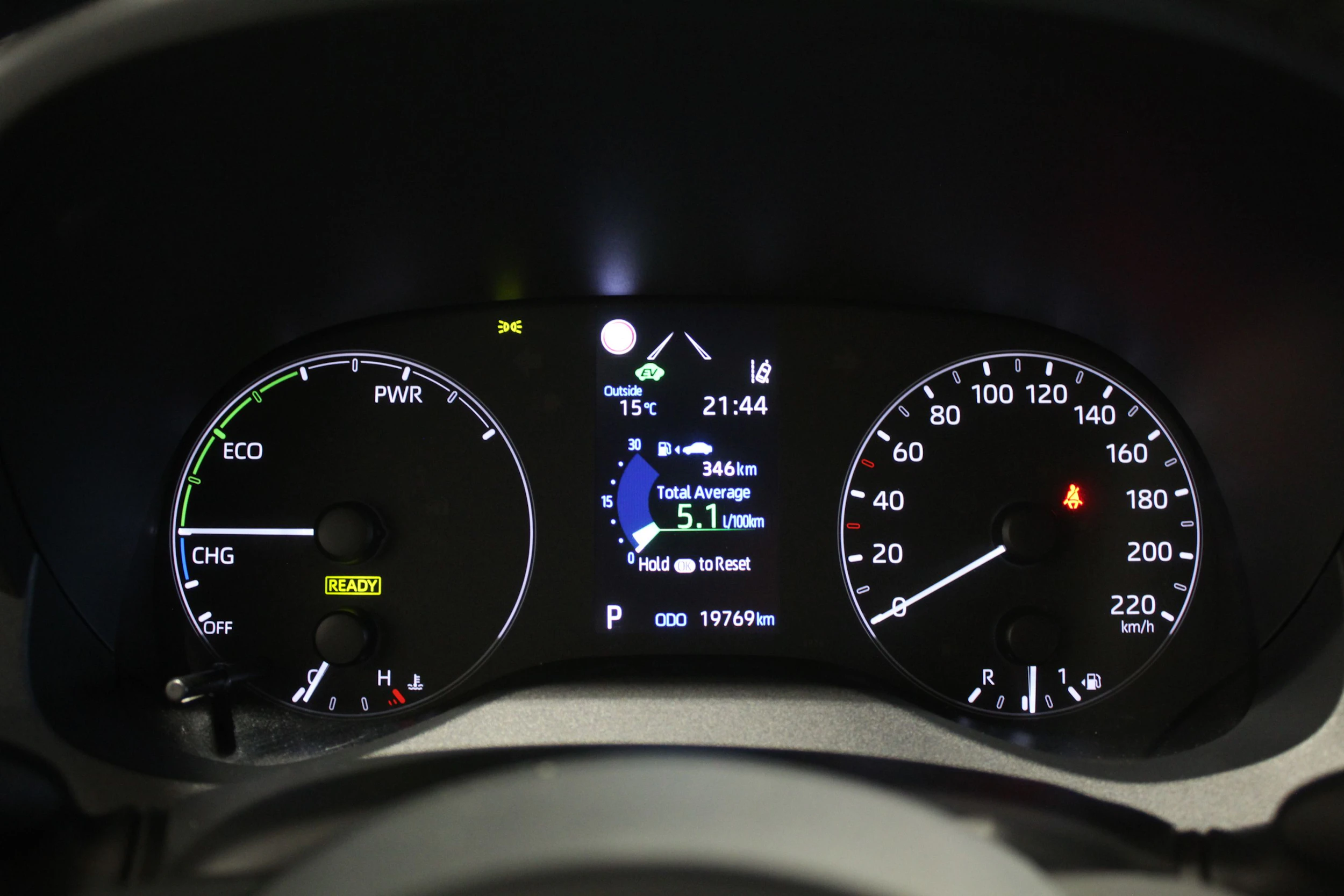 punainen Toyota Yaris 2021 kuva 13.