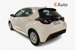 Valkoinen Toyota Yaris 2021 kuva 2.