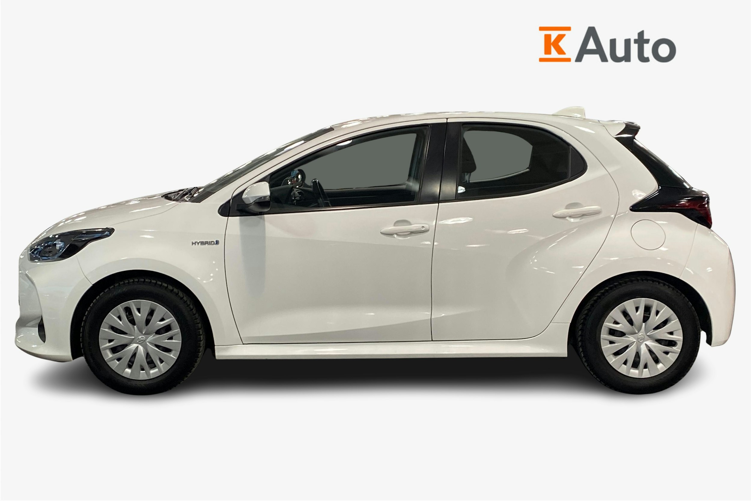 Valkoinen Toyota Yaris 2021 kuva 6.