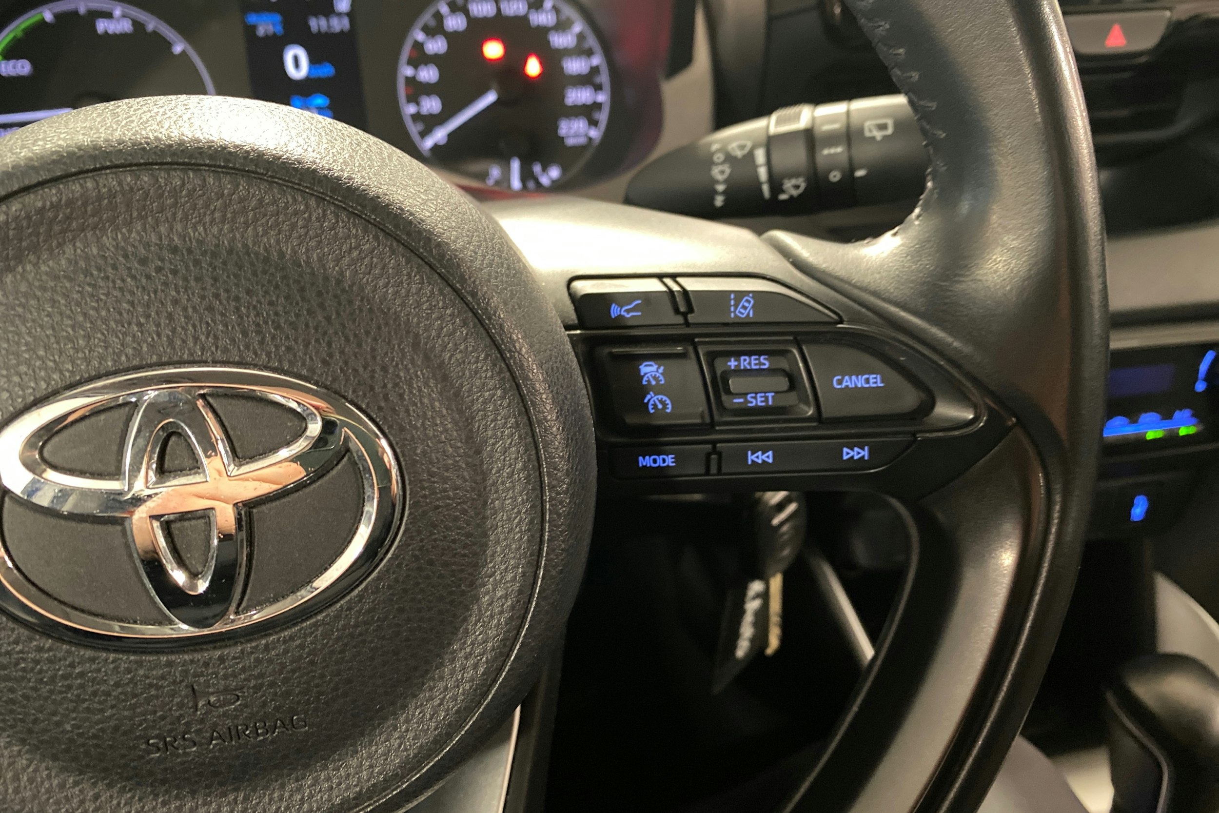 Valkoinen Toyota Yaris 2021 kuva 15.