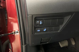 Punainen Toyota Yaris 2021 kuva 12.