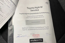 Punainen Toyota Yaris 2021 kuva 20.