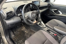 ruskea (beige) Toyota Yaris 2021 kuva 3.