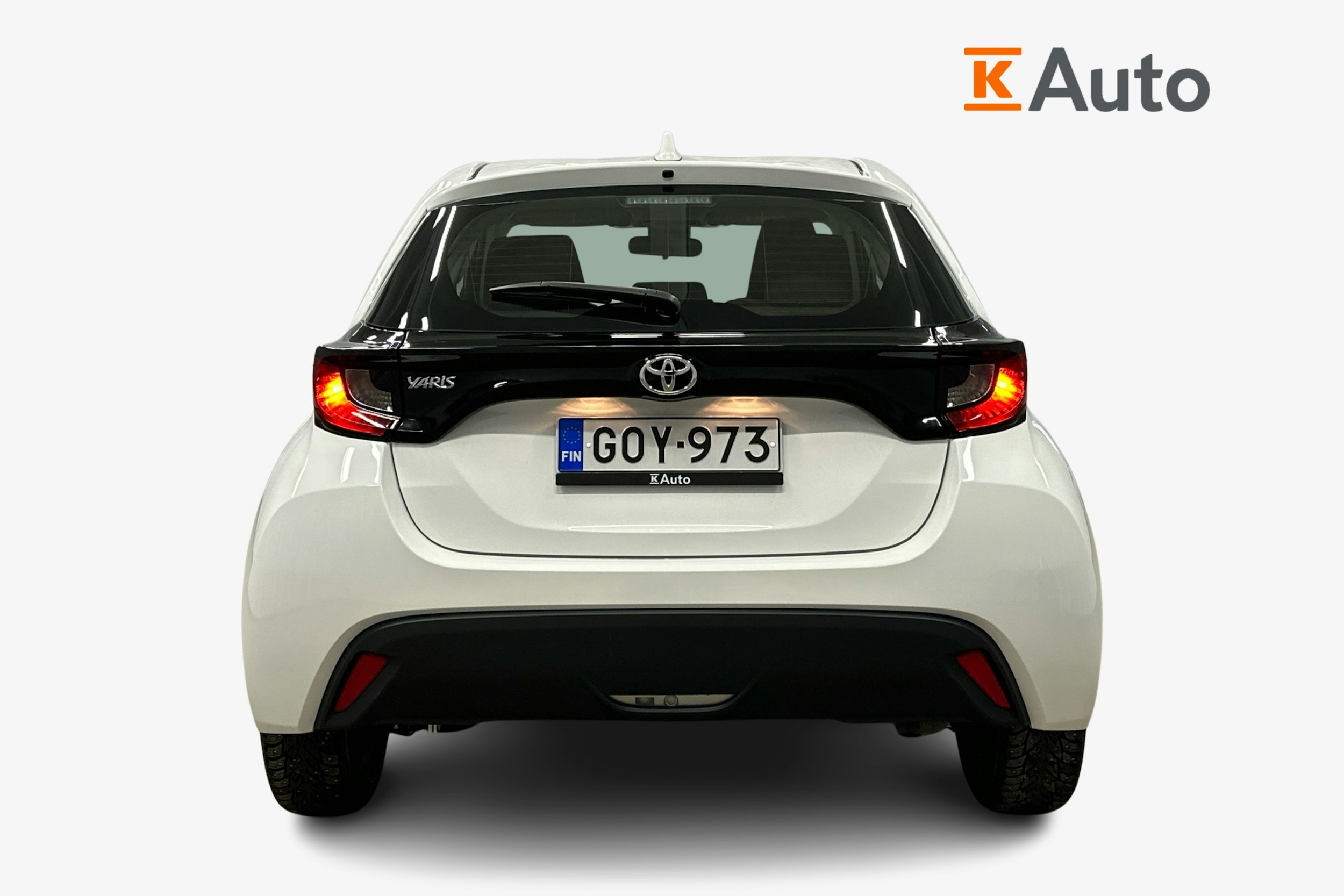 valkoinen Toyota Yaris 2021 kuva 3.