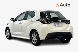 valkoinen Toyota Yaris 2021 kuva 2.