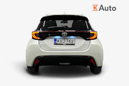 valkoinen Toyota Yaris 2021 kuva 3.