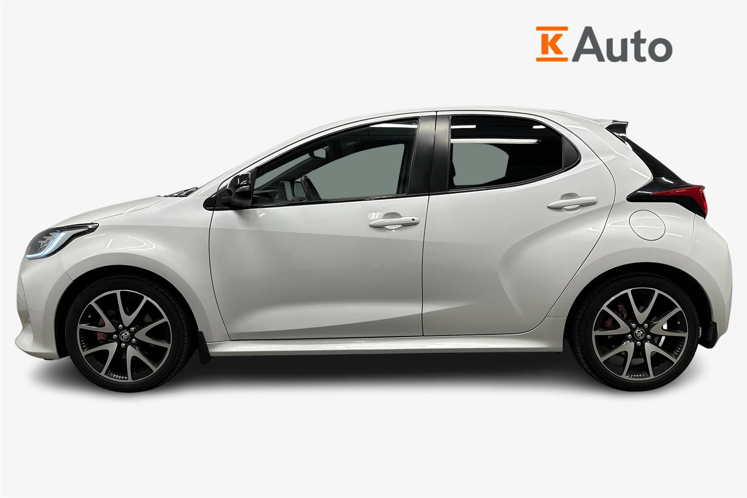 valkoinen Toyota Yaris 2021 kuva 5.