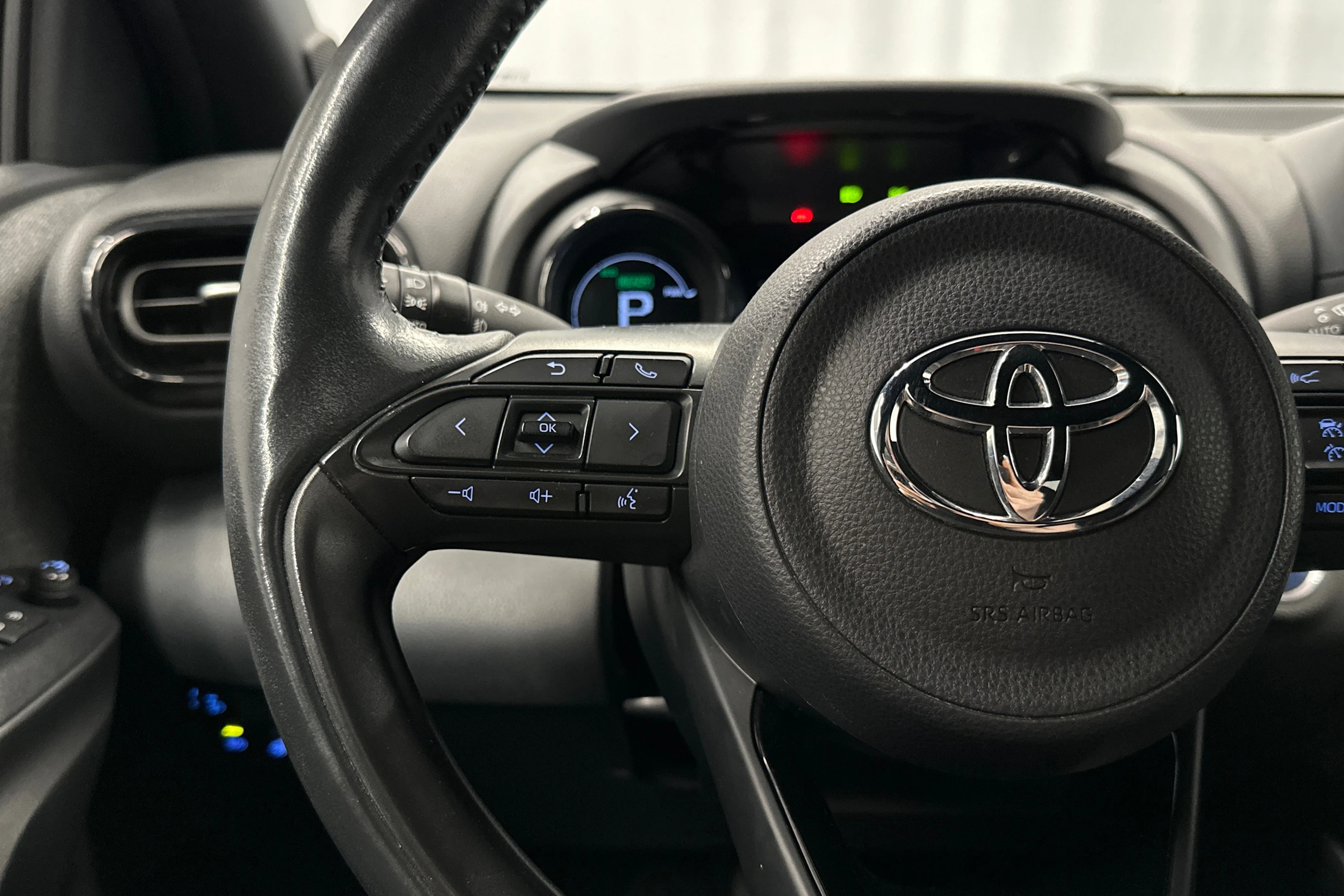 valkoinen Toyota Yaris 2021 kuva 11.