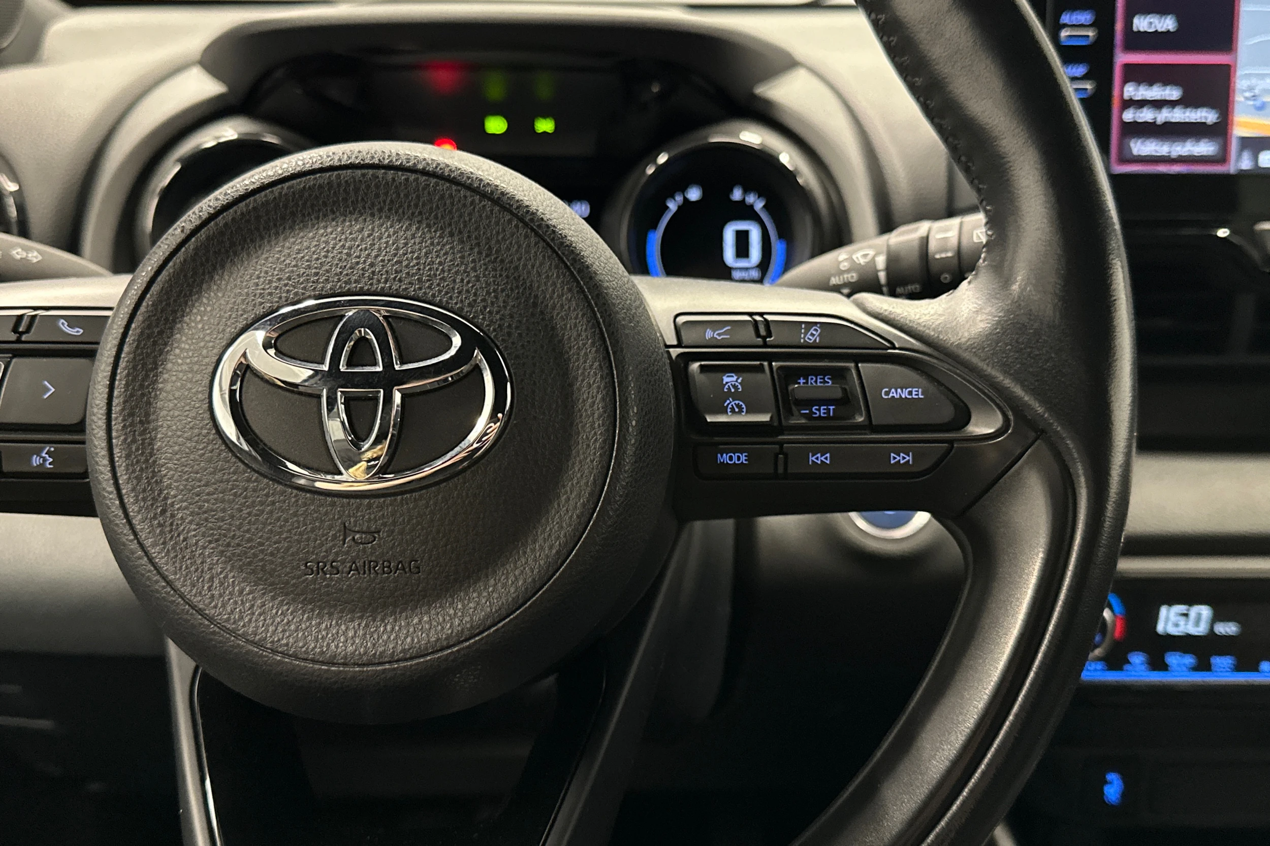 valkoinen Toyota Yaris 2021 kuva 12.