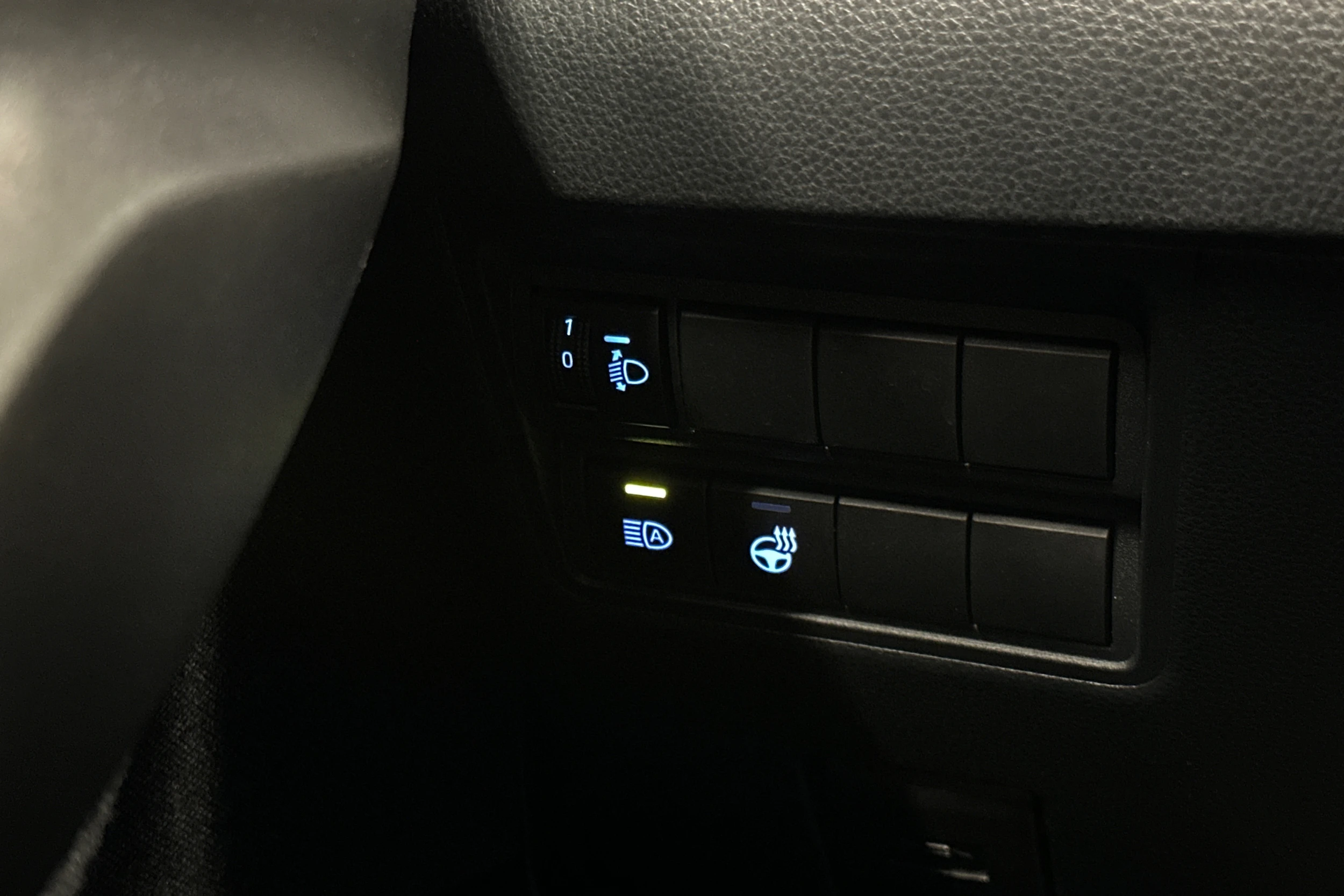 valkoinen Toyota Yaris 2021 kuva 15.