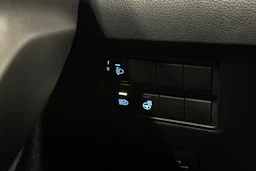 valkoinen Toyota Yaris 2021 kuva 15.