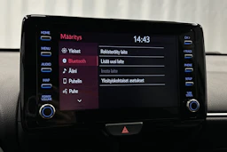 valkoinen Toyota Yaris 2021 kuva 23.