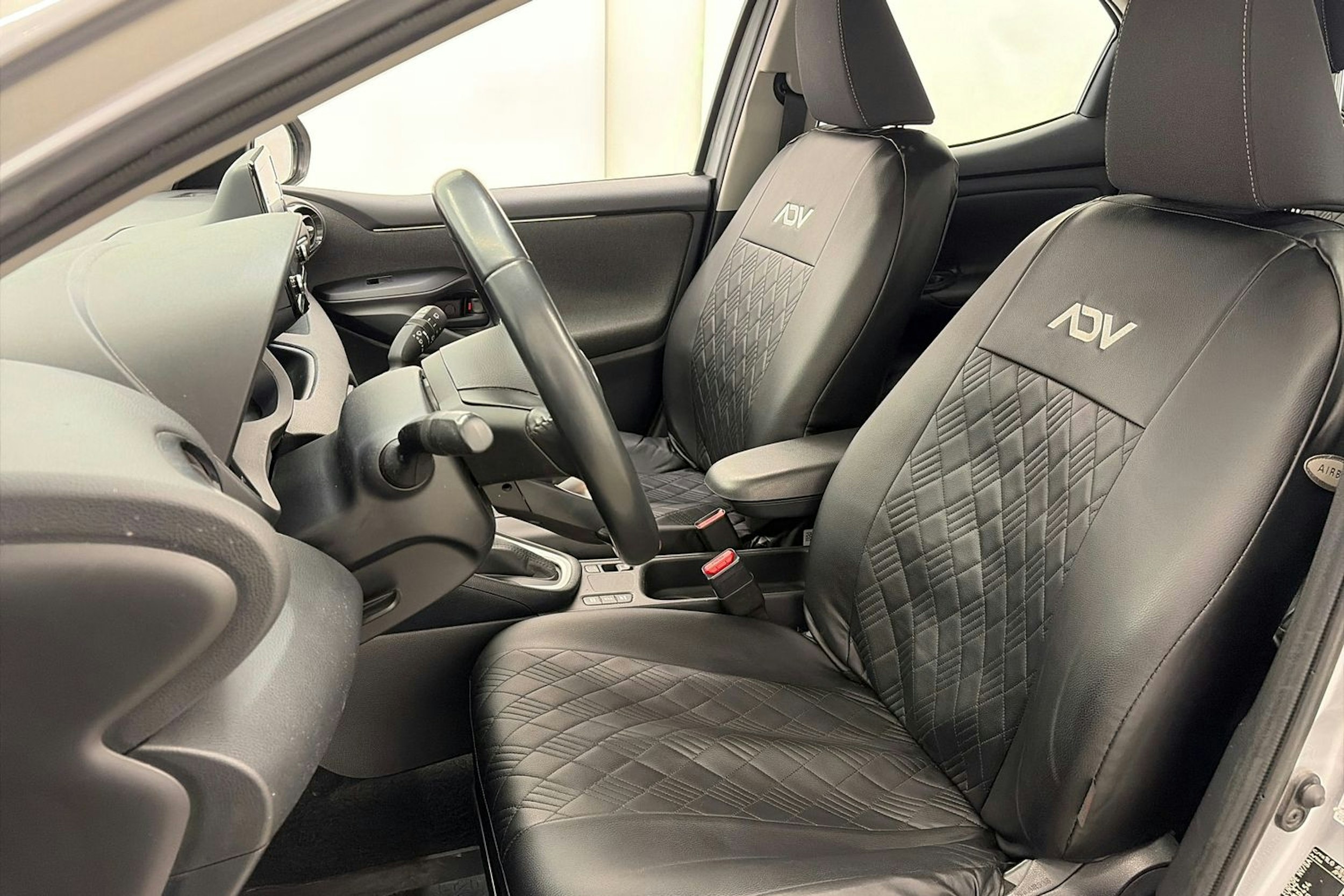 hopea Toyota Yaris 2021 kuva 19.